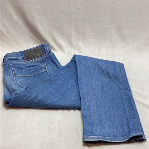 Diesel Denim - Diesel Wenga Straight leg light wash jeans W 27 L